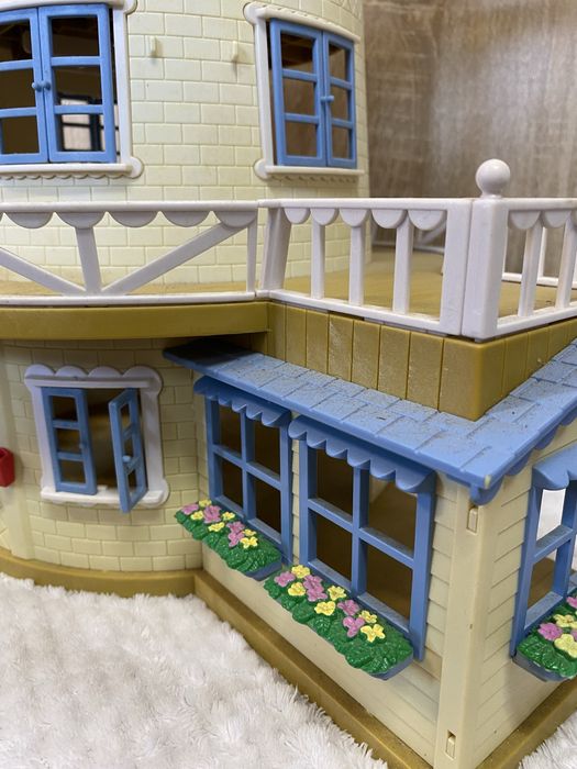 Domek Sylvanian Families z dodatkami