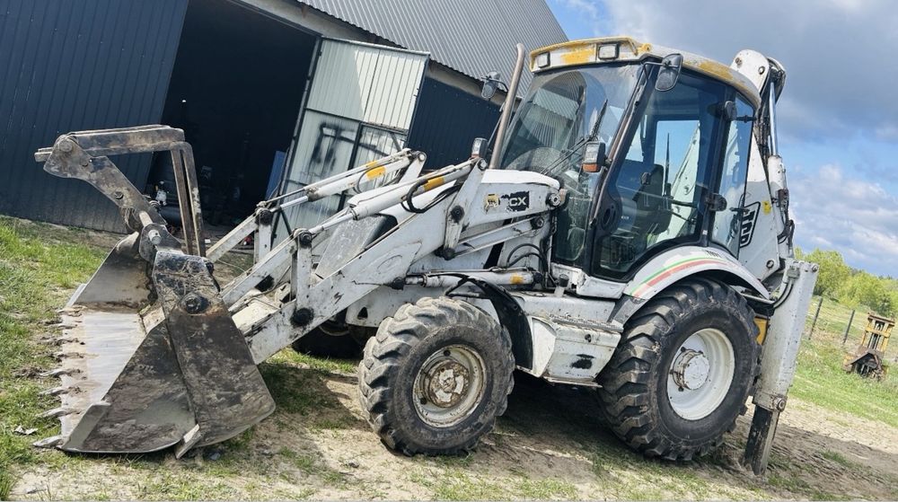 Продаю екскаватор-навантажувач JCB 3CX-4Т