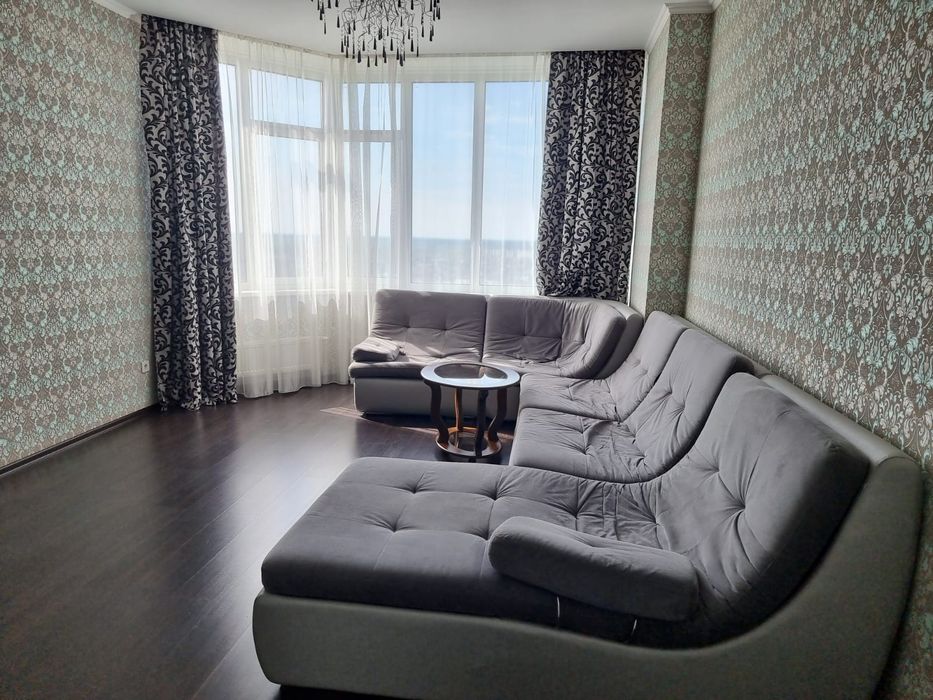 Продам 3 кімнатну квартиру Бровари Зелений кватал