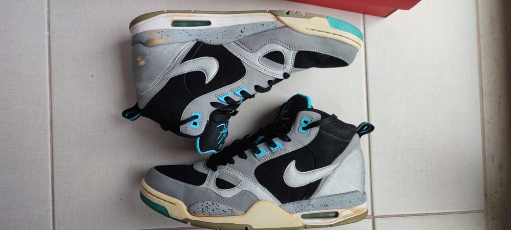 Sapatilhas Nike Air Flight '13 Mid