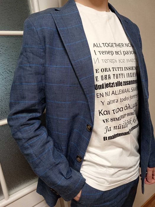 Стильный мужской  костюм Gregory ARBER