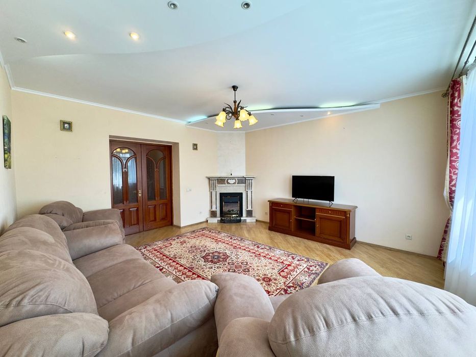 Здам 3х кімнатну квартиру в центрі!