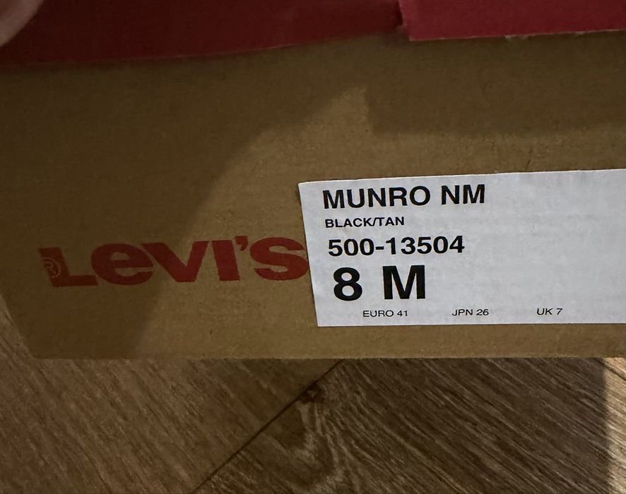 Супер удобные кеды Levis