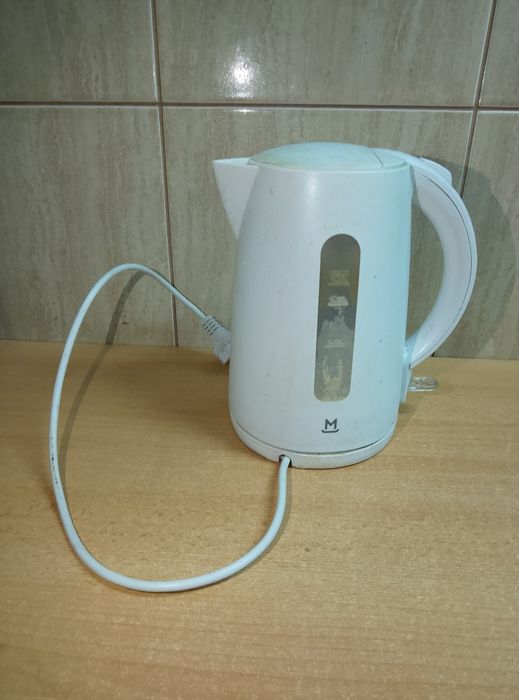 Czajnik elektryczny Mandine 2200W