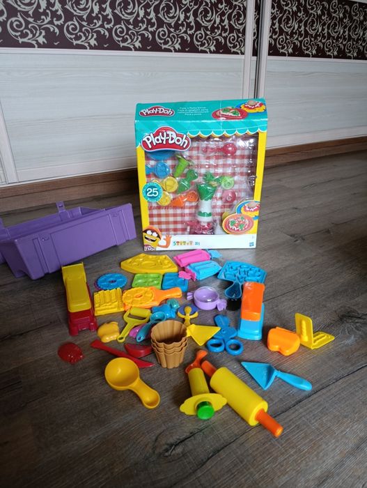 Продам набор предметов для игры в ресторанPlay-Doh