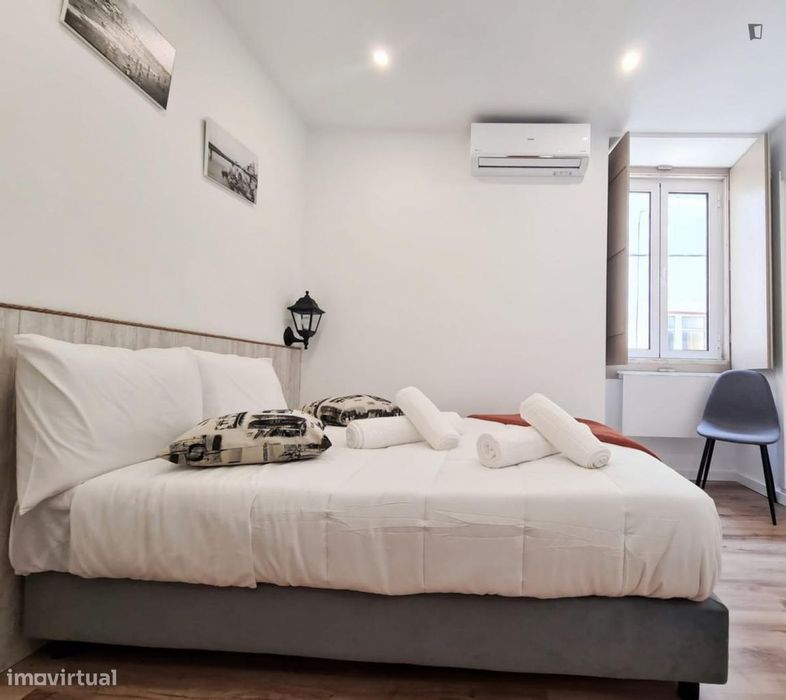 Quarto - localizado em Baixa Coimbra
