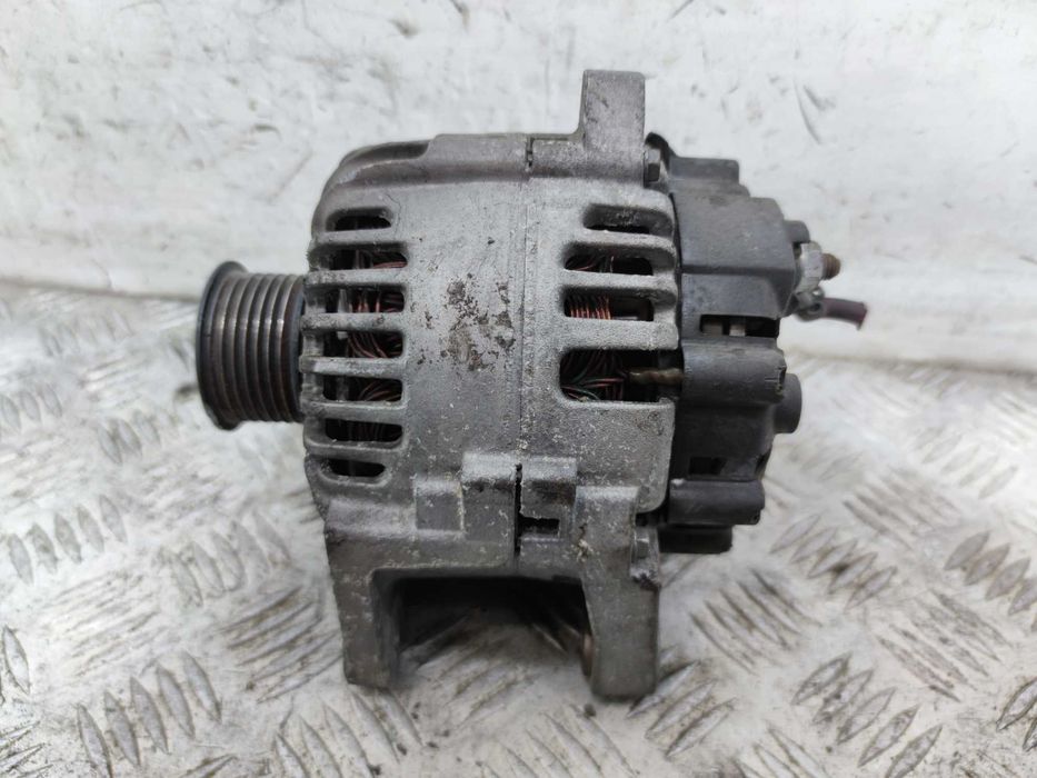Renault Scenic II Megane II 1.9 DCI Alternator