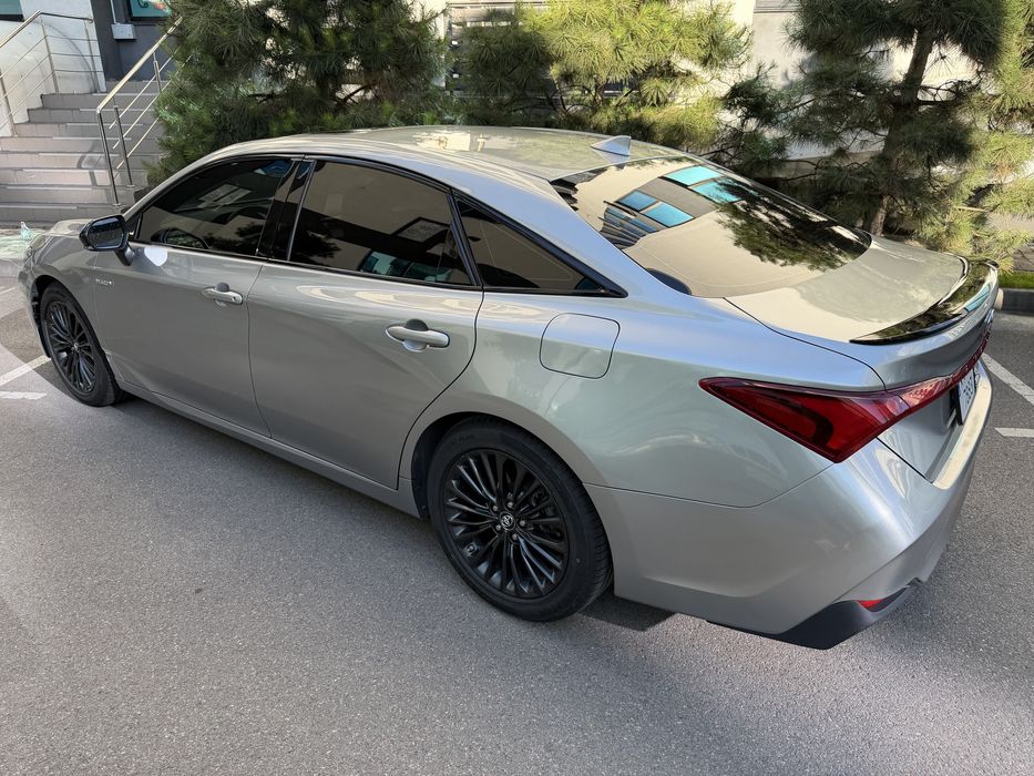 Toyota Avalon Гибрид 2019
