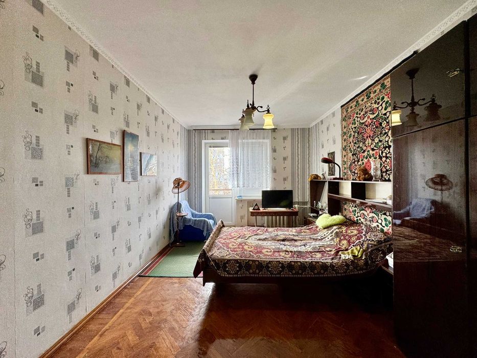 Продаю 2-кімнатну квартиру, Центр, Адмірала Макарова / Соборна. Ц5