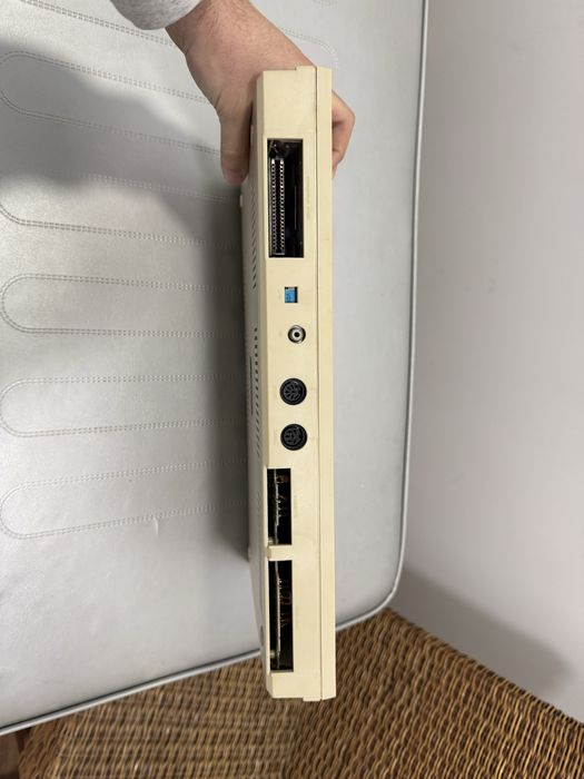 Commodore 64-C a funcionar