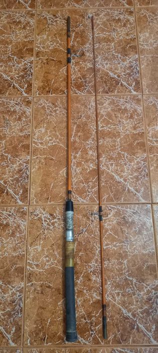 chumbeiras e canas de pesca + barbatanas + carrinhos + o colos