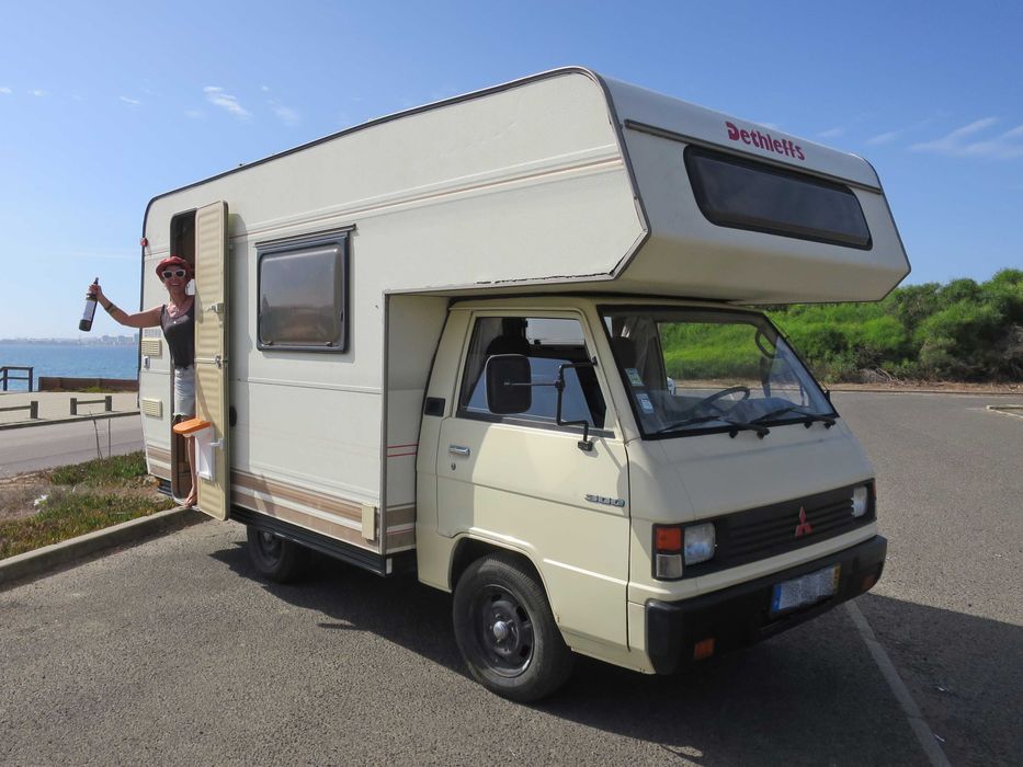 Autocaravana Mitsubishi L 300 Dethleffs 6 lugares férias e aventura