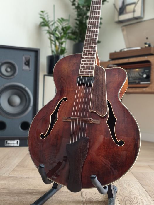 Eastman AR605 Archtop (Floating Pickup) – Stan bdb, lity świerk/mahoń