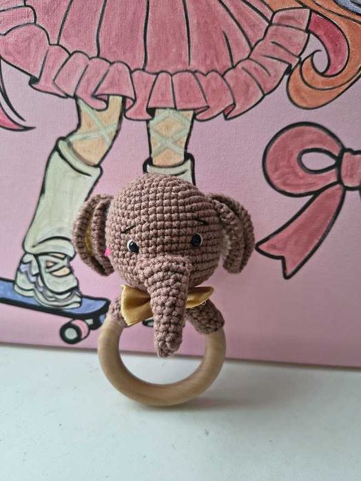 Брязкальце зі слоником 13 см | Ручна робота, іграшка для немовлят