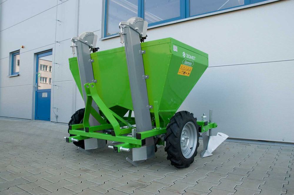 Sadzarka do ziemniaków dwurzędowa Bomet 180kg 300kg od ręki gemini