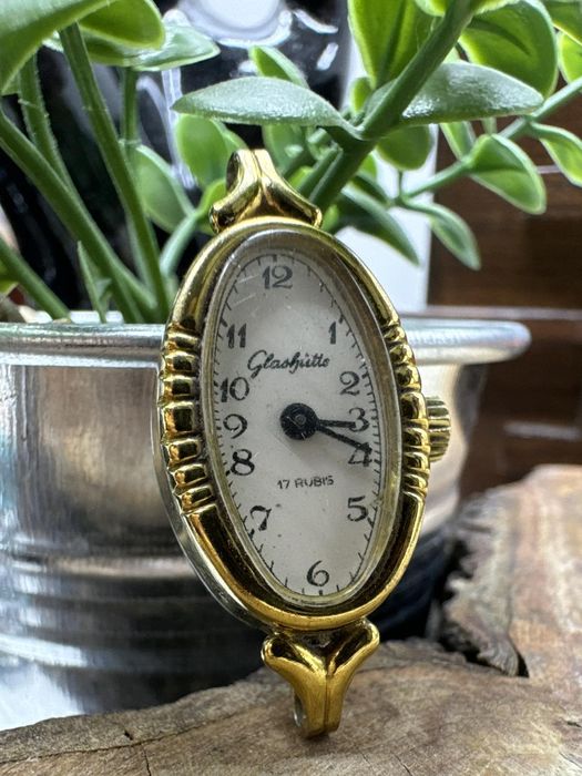 Stary pozłacany zegarek glashutte
