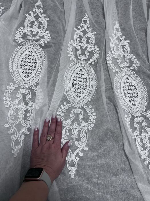 Тюль королівська корона золото 3Д на бархаті вишита льон бамбук