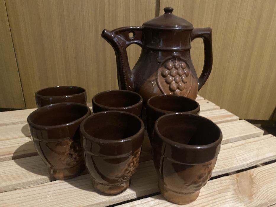 Bulgarska ceramika dzbanek + 6 szklanek do wina
