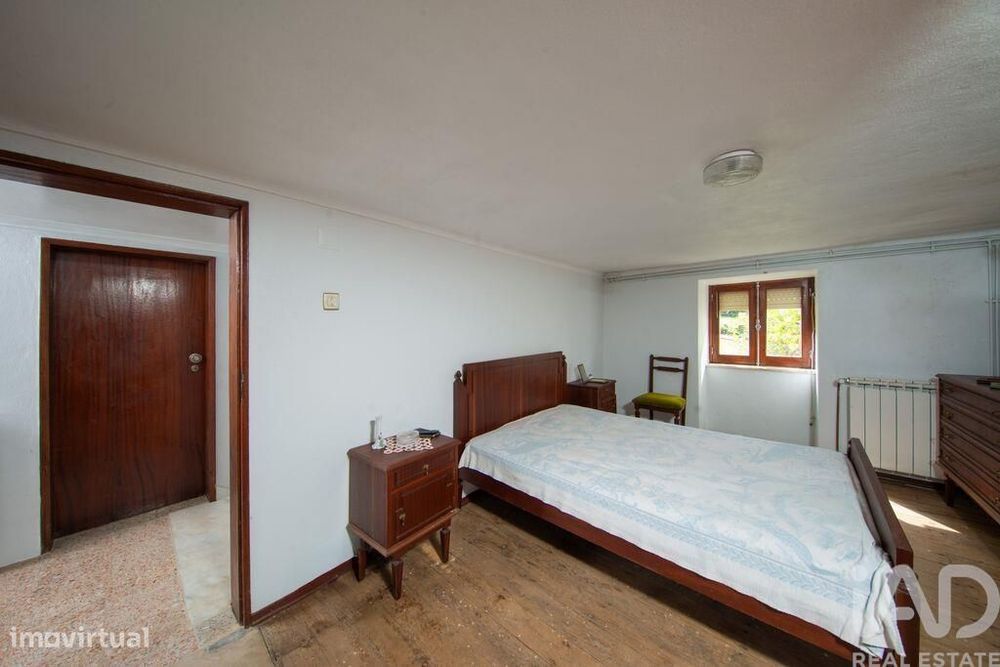 Casa de aldeia T5 em Folques de 154,00 m2