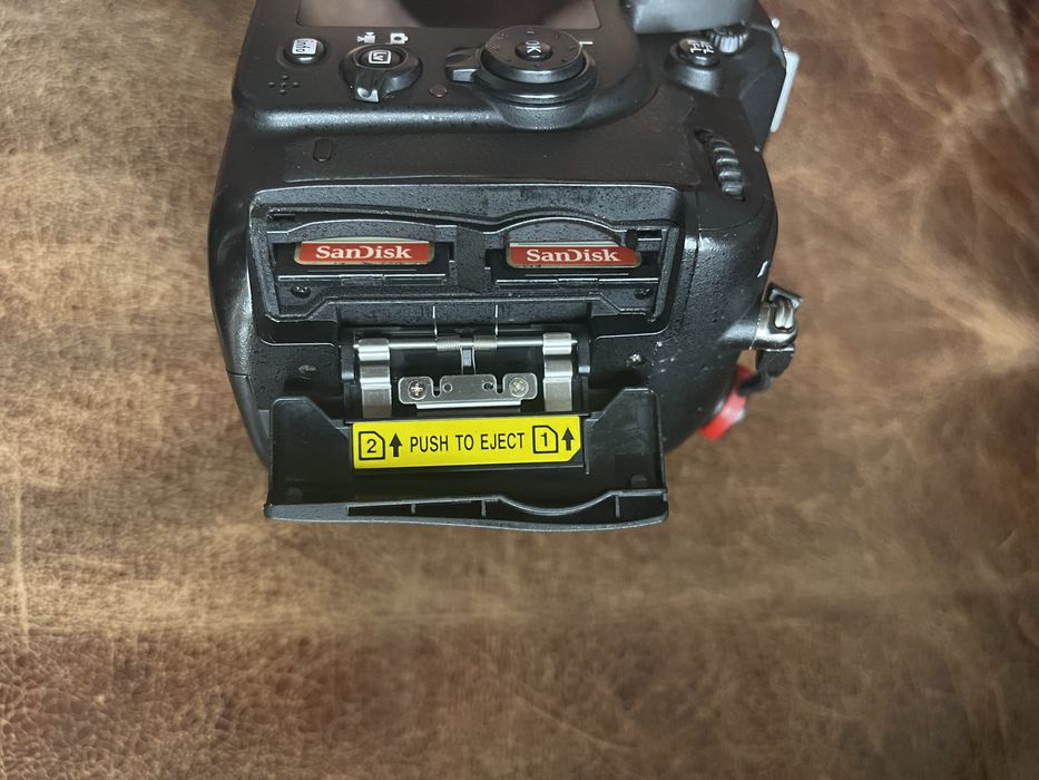 Nikon d7100 dslr + Bolsa