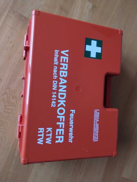 Apteczka zakładowa Leina-Werke 40000 z wyposażeniem.