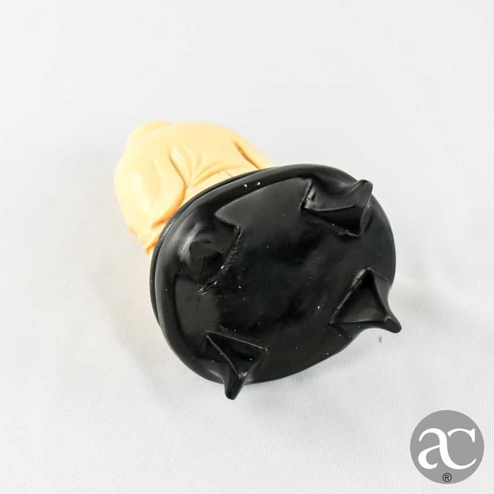 Figura de Buda sorridente em material sintético, meados do séc. XX