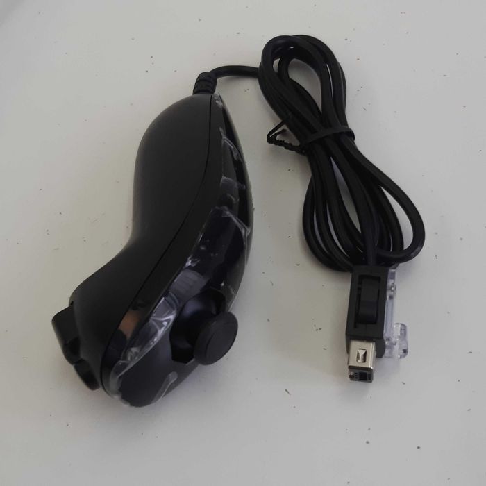 Comando Nunchuck Novo Preto p/ Nintendo Wii
