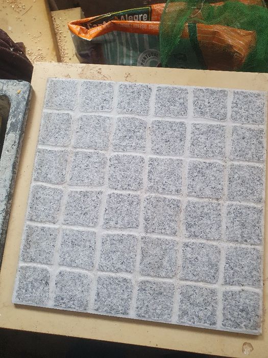 Tijoleira mosaico para int/ext 26un com 33x33cm preço  m2