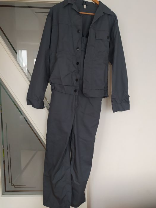 Nowe komplet ubranie robocze spodnie bluza koszulki czapka r.S