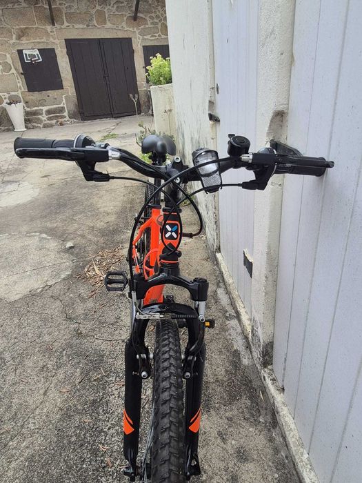 Bicicleta B Twin Rockrider 500