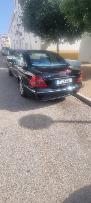 Mercedes benz E220