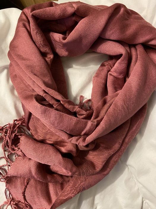 Szal apaszka z frędzelkami