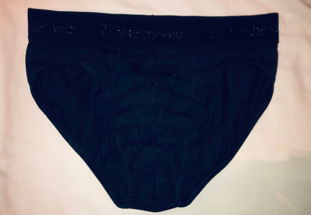 Cuecas / slips em bom estado usados