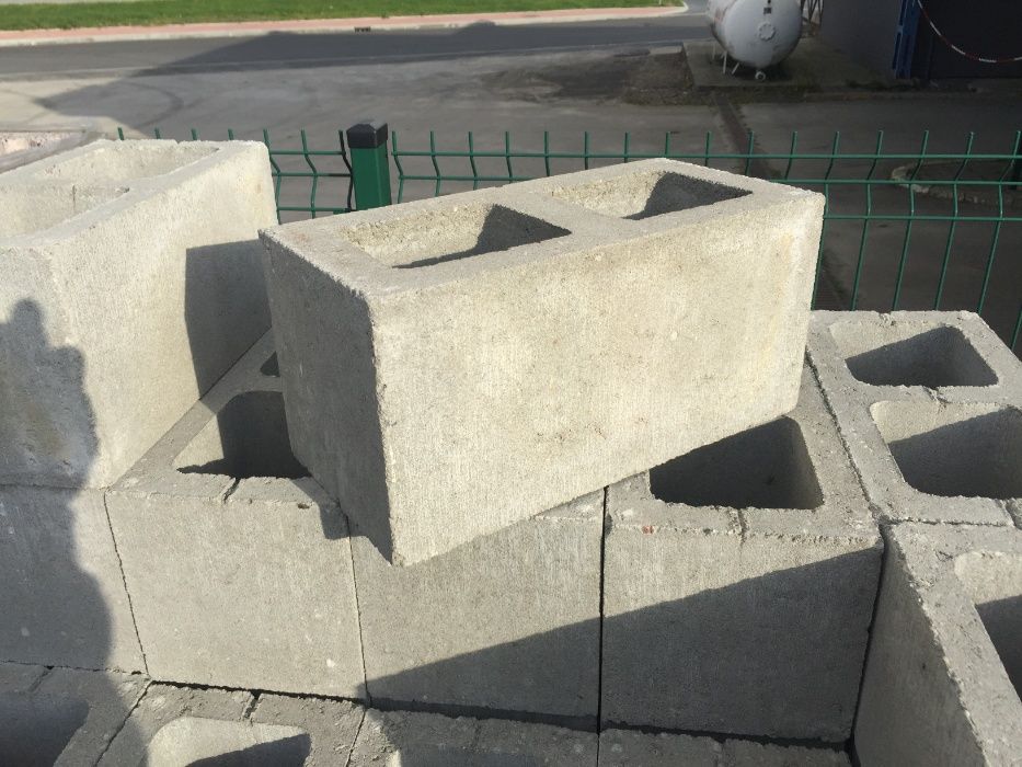 Pustak konstrukcyjny betonowy donica gazon 39x19cm PBK19 szary CJ BLOK