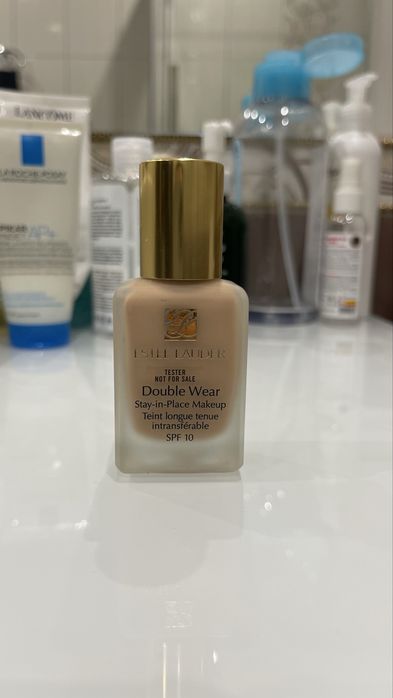 ESTE LAUDER Double Wear Stay-in-Place Makeup SPF 10 Відтінок 2C3 FRESCO Тональна основа