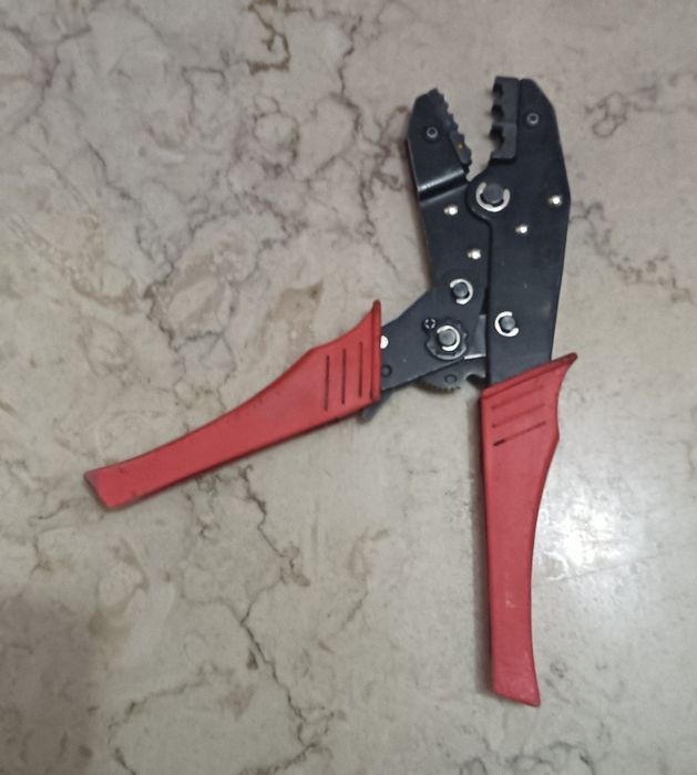 Alicate Harting e outros