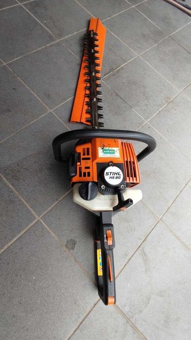 Corta-sebes STIHL HS80 a gasolina