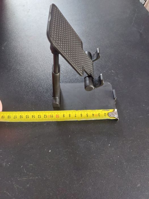 Regulowany uchwyt biurkowy na telefon