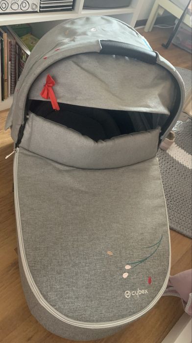 Cybex Priam gondola KOI