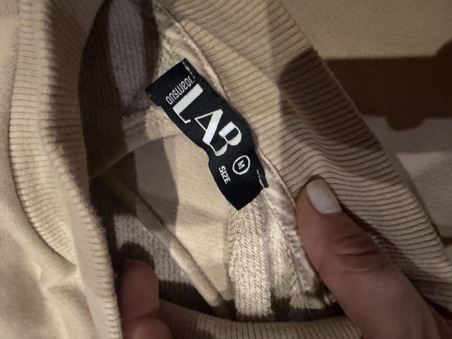 Красивая кофта в размере М