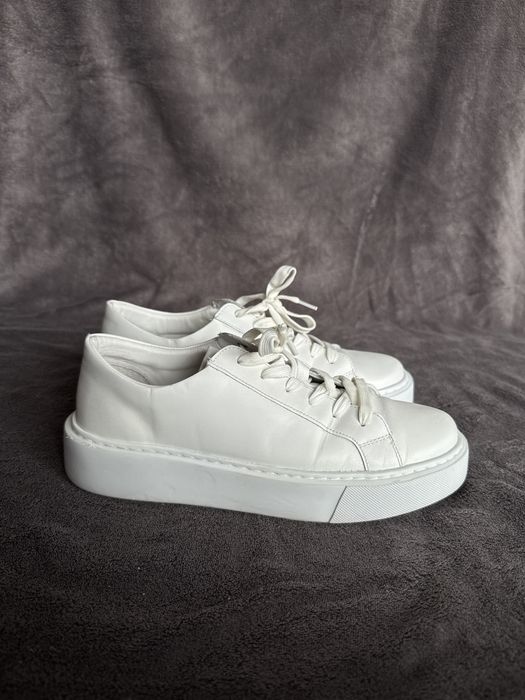 Gino Rossi białe sneakersy