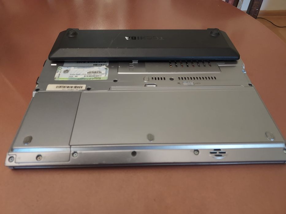 Laptop Toshiba Portege R200 linux