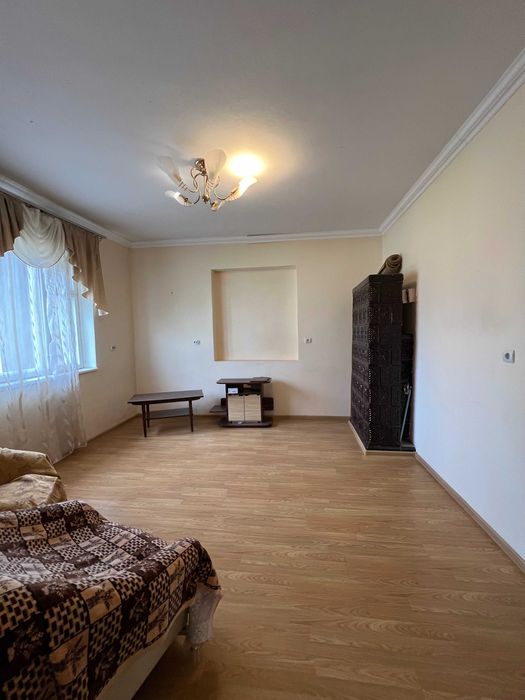 Продаж! Два будинки в жилому стані + гараж