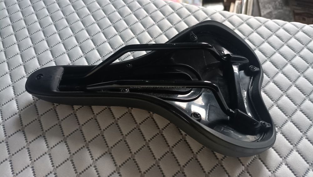 Siodełko Kross twarde