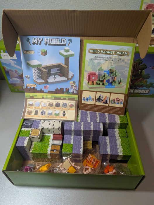 Магнітний Конструктор Minecraft 128шт + 6 Фігурок Майнкрафт Сніг Дім