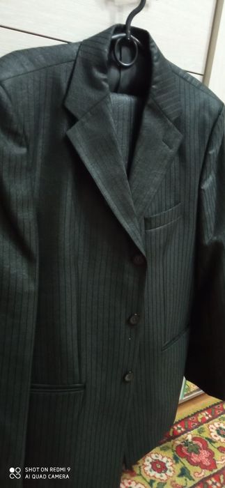Мужской костюм почти новый