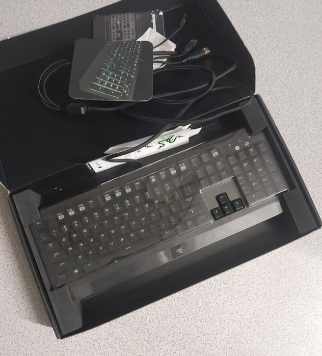 Teclado Blackwidow Ulimate Razer