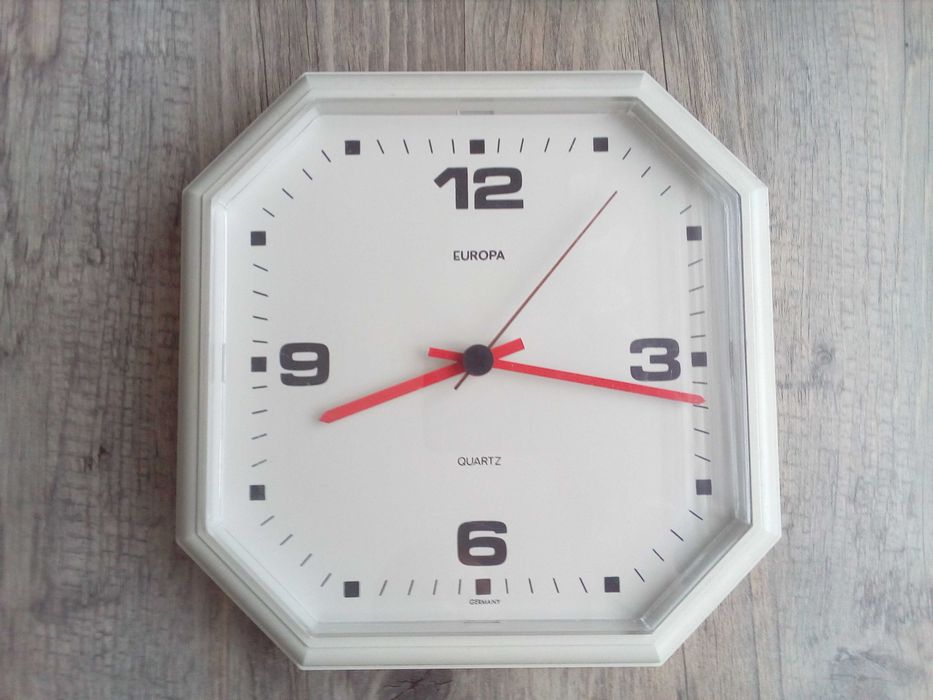 zegar ścienny europa quartz, made in germany