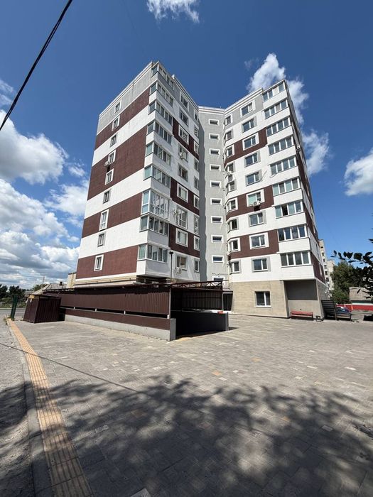 Продаж 3-кімнатного пентхаусу.