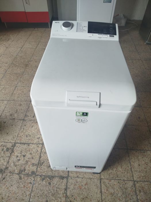Máquina de lavar roupa AEG